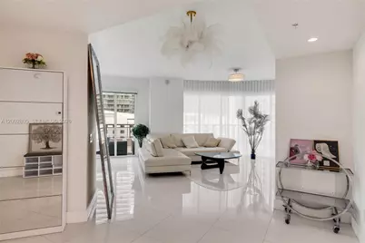 60 SW 13T St #1124, Miami, FL 33130 - Photo 3