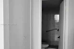 7441 Wayne Ave, Miami Beach, FL 33141 - Photo 29