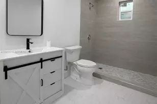 11820 SW 188th St, Miami, FL 33177 - Photo 5