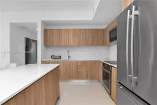 2960 NE 207th St, Aventura, FL 33180 - Photo 11
