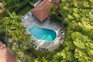 11459 Lakeview Dr, Coral Springs, FL 33071 - Photo 23