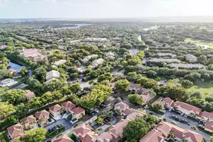 11459 Lakeview Dr, Coral Springs, FL 33071 - Photo 21