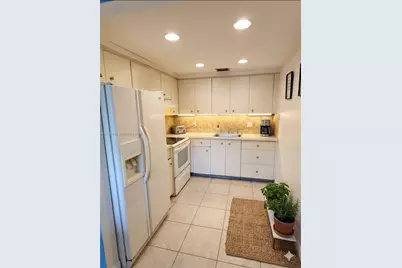 1401 SW 134th Way #106C, Pembroke Pines, FL 33027 - Photo 3