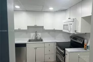 300 Bayview Dr, Sunny Isles Beach, FL 33160 - Photo 5