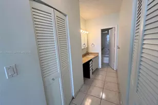 300 Bayview Dr, Sunny Isles Beach, FL 33160 - Photo 15