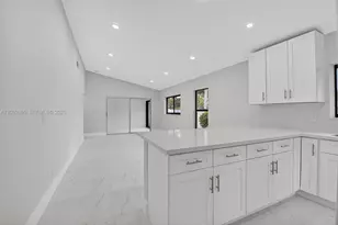 8067 Summerbreeze Ln, Boca Raton, FL 33496 - Photo 9