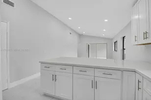 8067 Summerbreeze Ln, Boca Raton, FL 33496 - Photo 19