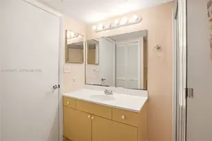 338 Bradstrom Cir, Naples, FL 34113 - Photo 25