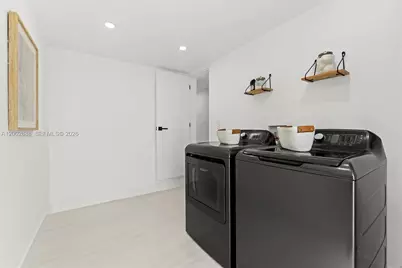 19731 NE 24th Ave, Miami, FL 33180 - Photo 29