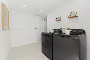 19731 NE 24th Ave, Miami, FL 33180 - Photo 29