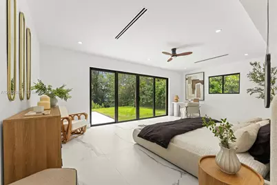 19731 NE 24th Ave, Miami, FL 33180 - Photo 9