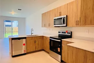 178 NE 14th Av, Homestead, FL 33033 - Photo 1