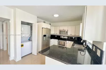 8235 Crespi Blvd #4, Miami Beach, FL 33141 - Photo 9
