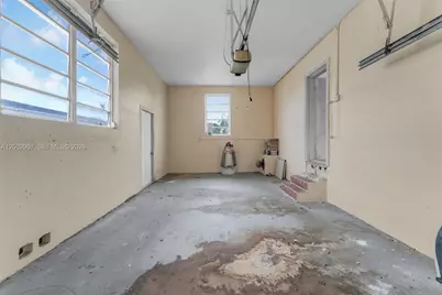 12445 SW 46th St, Miami, FL 33175 - Photo 23