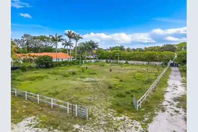 12445 SW 46th St, Miami, FL 33175 - Photo 13