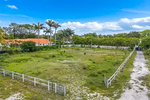 12445 SW 46th St, Miami, FL 33175 - Photo 13