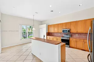 3928 Heron Ridge Ln, Weston, FL 33331 - Photo 11