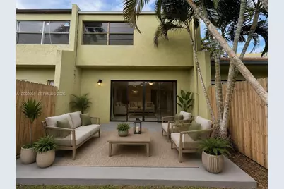 20511 NW 15th Ave #4, Miami Gardens, FL 33169 - Photo 1