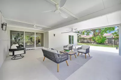 8405 SW 144th St, Palmetto Bay, FL 33158 - Photo 21