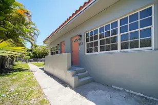 533 NE 67th St, Miami, FL 33138 - Photo 3
