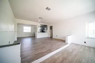 533 NE 67th St, Miami, FL 33138 - Photo 11
