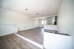 533 NE 67th St, Miami, FL 33138 - Photo 5