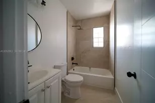 533 NE 67th St, Miami, FL 33138 - Photo 7