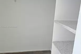 20400 W Country Club Dr, Aventura, FL 33180 - Photo 27