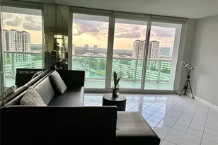 100 Bayview Dr, Sunny Isles Beach, FL 33160 - Photo 17