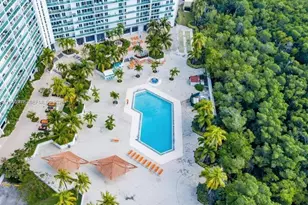 100 Bayview Dr, Sunny Isles Beach, FL 33160 - Photo 7