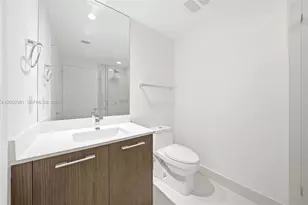 55 SW 9th St, Miami, FL 33130 - Photo 35