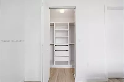 55 SW 9th St #3106, Miami, FL 33130 - Photo 25