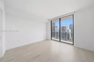 55 SW 9th St, Miami, FL 33130 - Photo 23