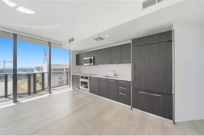 55 SW 9th St #3106, Miami, FL 33130 - Photo 11
