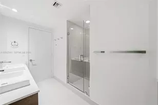 55 SW 9th St, Miami, FL 33130 - Photo 31