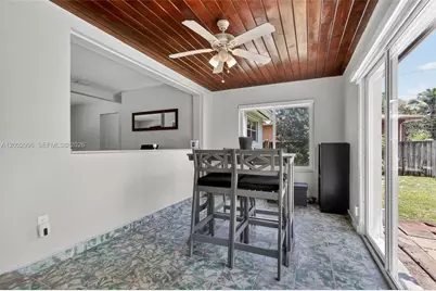 172 NW 116th St, Miami, FL 33168 - Photo 11