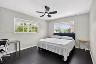 172 NW 116th St, Miami, FL 33168 - Photo 15