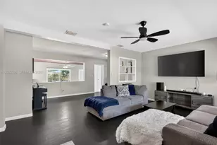 172 NW 116th St, Miami, FL 33168 - Photo 3