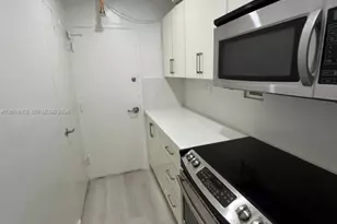 1000 West Ave, Miami Beach, FL 33139 - Photo 11
