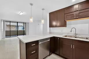 10400 SW 108th Ave, Miami, FL 33176 - Photo 11