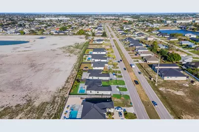1055 Embers Pkwy W, Cape Coral, FL 33993 - Photo 61