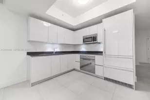 1010 Brickell Ave, Miami, FL 33131 - Photo 11