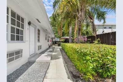 571 NE 67th St, Miami, FL 33138 - Photo 3