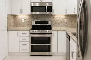9500 W Bay Harbor Dr, Bay Harbor Islands, FL 33154 - Photo 13