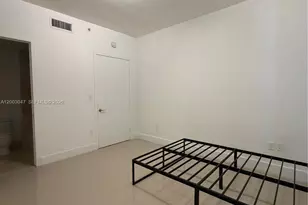 6000 Collins Ave, Miami Beach, FL 33140 - Photo 7