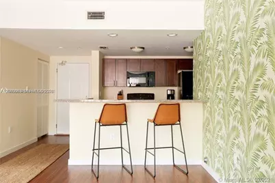 568 NE 66th St #501, Miami, FL 33138 - Photo 3