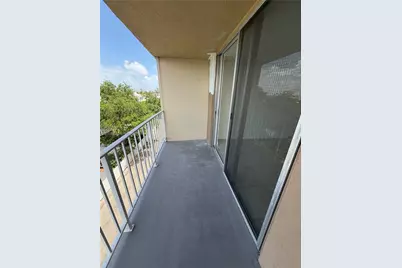1805 Sans Souci Blvd #526, North Miami, FL 33181 - Photo 9