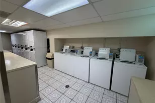 1805 Sans Souci Blvd, North Miami, FL 33181 - Photo 19