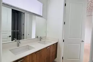 8108 NW 48th Terrace, Doral, FL 33166 - Photo 35