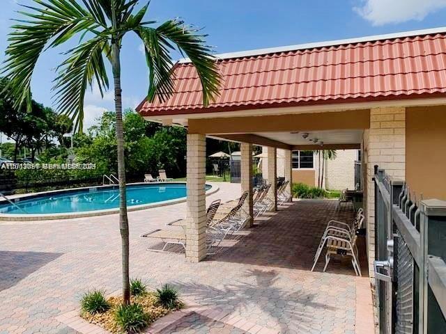 124 NE 19th Ct #114B - 124 NE 19th Ct #114B, Wilton Manors, FL 33305 Luxury Property | Jose Angel Pina